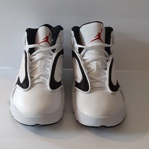 Women's Air Jordan OG Retro - size 8
